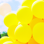 Jak wybrać duże balony aby uzyskać niezapomniany efekt dekoracji?